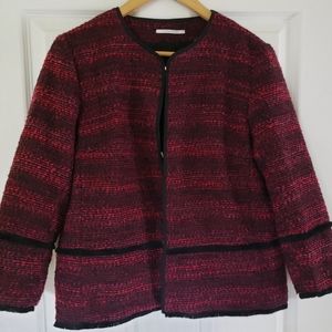 Tahari blazer with clasp hooks